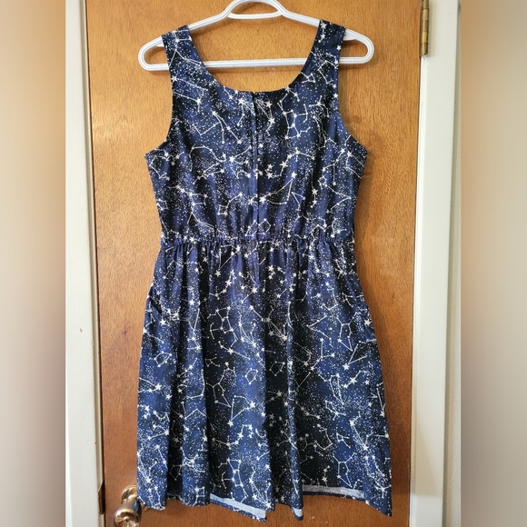 Retrolicious Constellation Glow in the Dark Dress - Picture 2 of 4